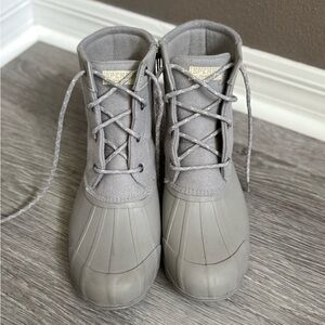 Sperry Women's Light Gray Winter Boots 11